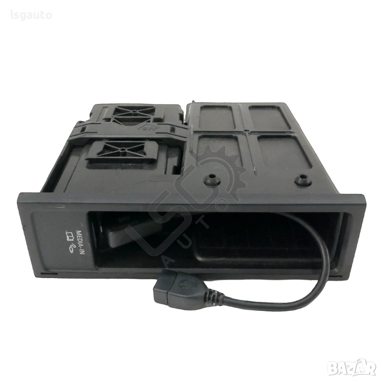 Конзола с модул мултимедия Volkswagen Passat (B7) 2010-2014 ID: 157122, снимка 1