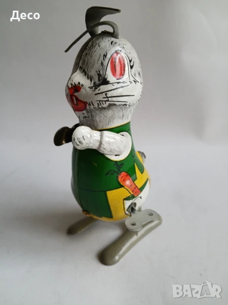 Румънска механична ламаринена играчка заек., снимка 1