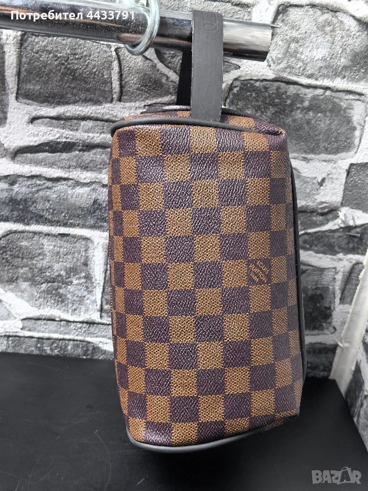 Louis Vuitton чанта тип несесер , снимка 1