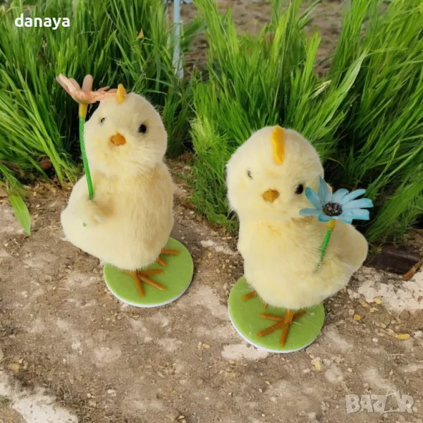 5700 Великденска декорация Пухкаво пиленце с цвете, 10 см, снимка 1