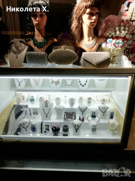 Луксозна витрина за магазин, снимка 1