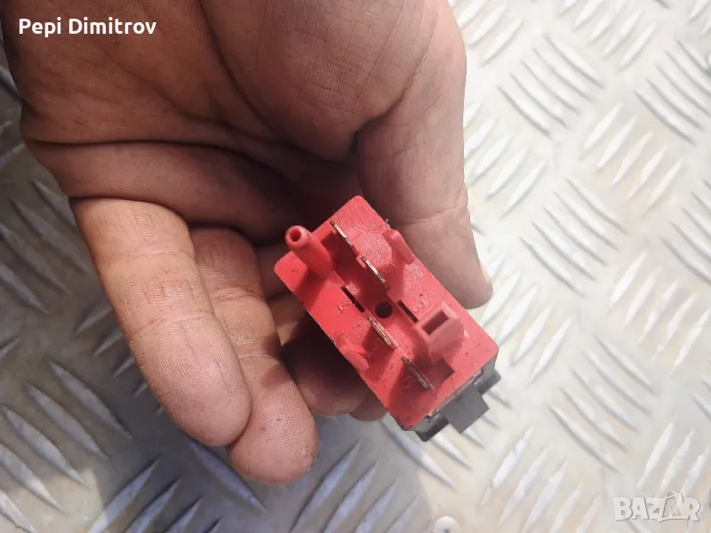 Продавам бутон за ESP на VW Beetle (1998-2010г.)., снимка 1