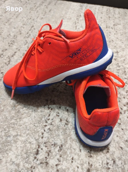 Детски стоножки за футбол Decathlon/Декатлон размер 35 , 23 см., снимка 1