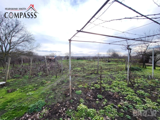 Къща с двор, с. Преселенци, Общ. Ген. Тошево - 50000евро!, снимка 16 - Къщи - 53175423