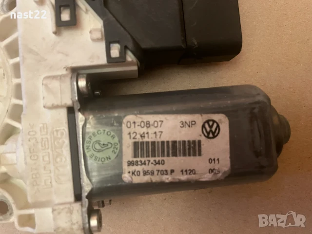 Моторче за стъклоповдигач Голф 5,Фолксваген Пасат 973642-106, снимка 2 - Части - 50893161