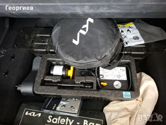 KIA Niro PREMIUM 64kWh 204PS full electric, снимка 12 - Автомобили и джипове - 53599041