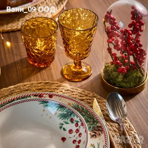 Коледен сервиз за хранене, снимка 3 - Сервизи - 47876633