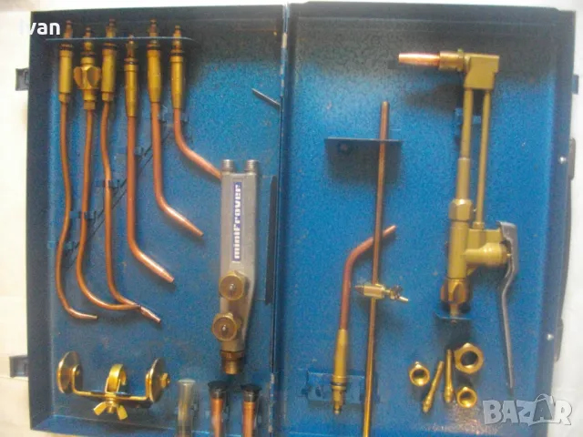 ОКСИЖЕНЕН КОМПЛЕКТ РЕЗАК ГОРЕЛКИ ДРЪЖКА БРЕНЕР КОЛЕСАР ДЮЗИ ЗА ГАЗО-КИСЛОРОДНО РЯЗАНЕ ЗАВАРЯВАНЕ 