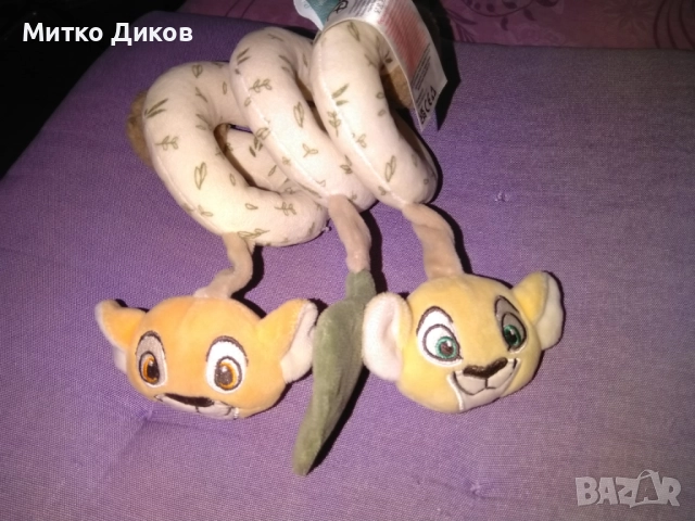Детска залъгалка дрънкалка за количка маркова на Дисни на Симба и Нала нова
