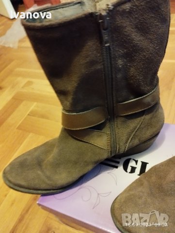 Продавам кафяви естествен велур боти номер 41,отговарящи на номер 40, снимка 2 - Дамски боти - 42208869
