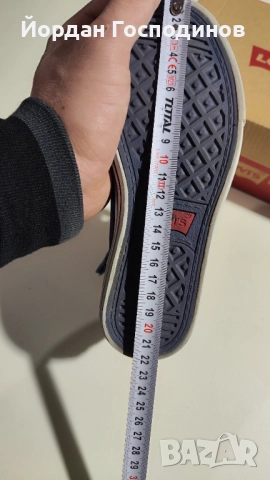 Обувки Levis 34ти НОВИ мъжки детски, снимка 6 - Детски маратонки - 52541770