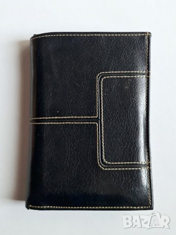 Голям кожен портфейл