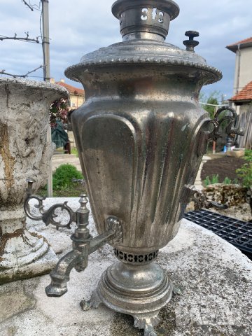 Старинен голям самовар на въглища царска Русия , снимка 2 - Антикварни и старинни предмети - 40499460