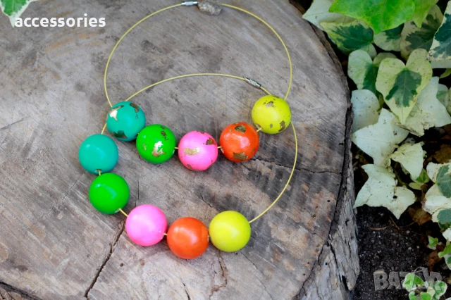 Ръчно изработен гердан-ярки цветове