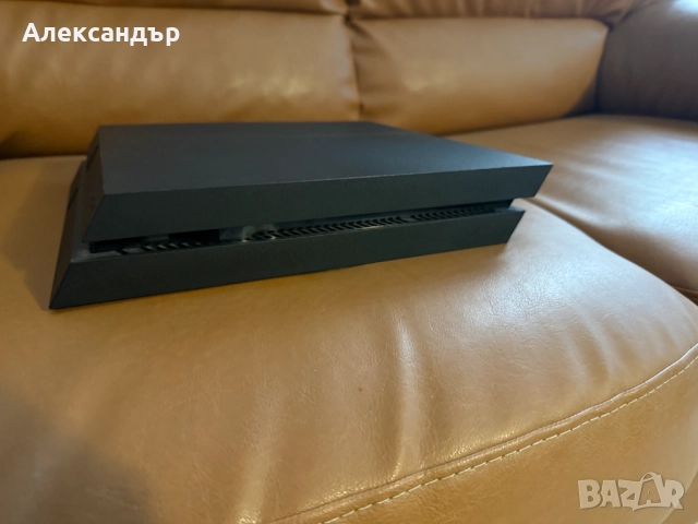 Playstation 4 CUH-1216A + Два контролера, снимка 6 - PlayStation конзоли - 52922207