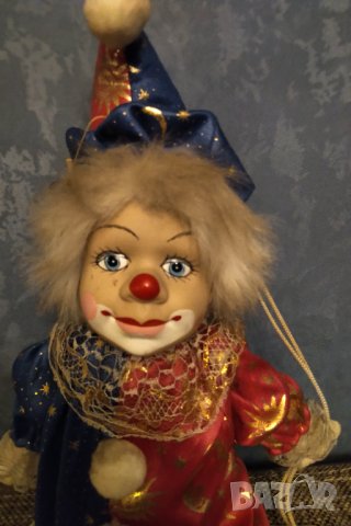 	Колекционерска порцеланова кукла клоун на люлка, снимка 6 - Колекции - 33865443