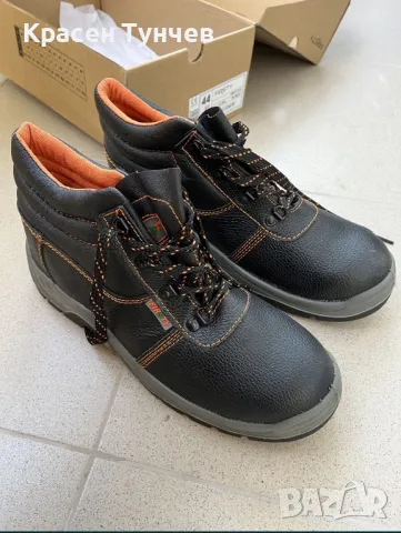 Работни обувки Firsty 44 номер, снимка 5 - Маратонки - 48921826