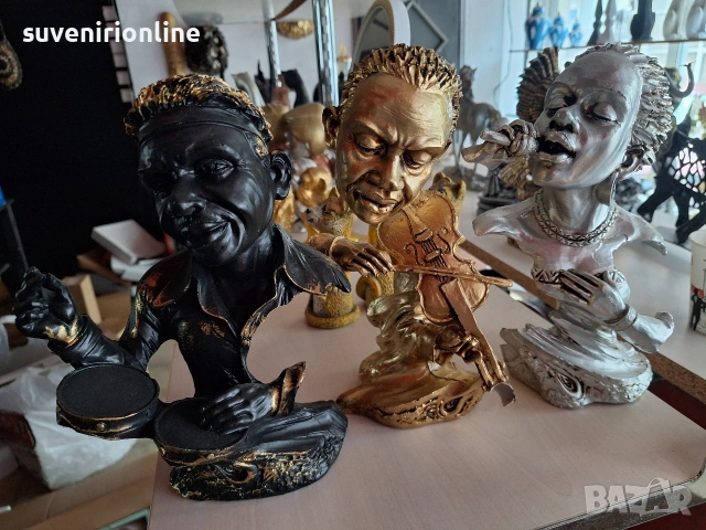 Декоративна статуетка музикант, снимка 2 - Статуетки - 39174578