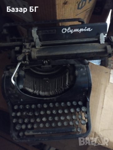 Пишеща машина Olympia , снимка 2 - Антикварни и старинни предмети - 41843650