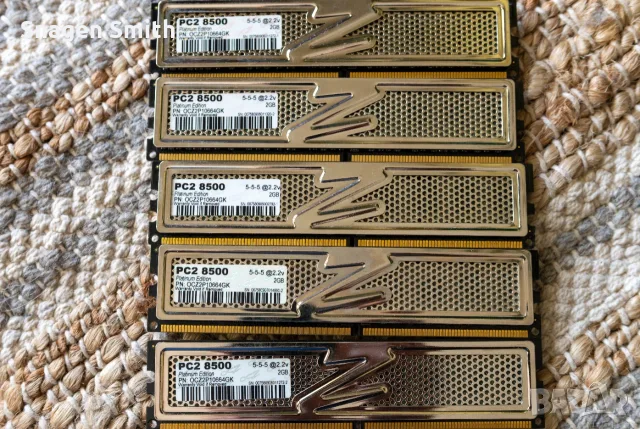 Продавам памет DDR2, Видеокарти, дъно, процесор с охладител