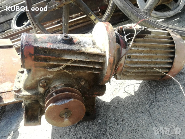 Мотор редуктор