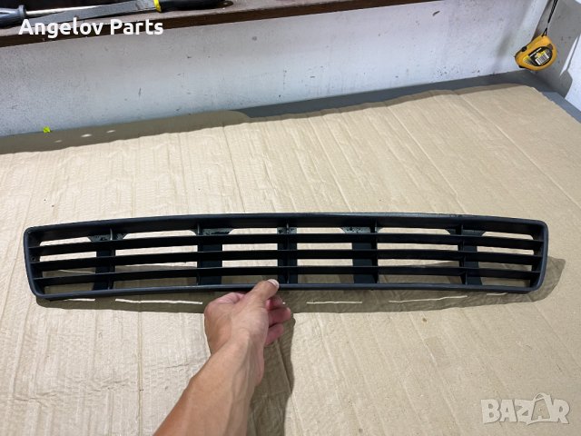 Решетката на предната броня за Audi A4 B5