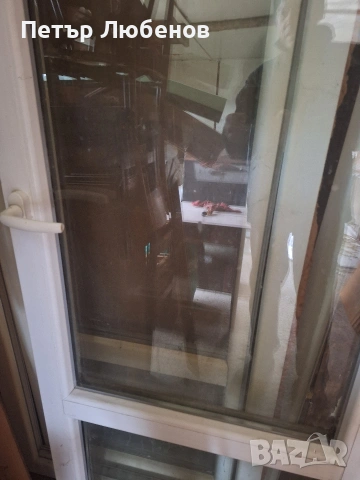 Продавам Две врати Алуминиева дограма 