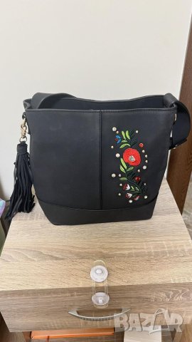 Дамски чанти,различни модели, снимка 2 - Чанти - 41582231