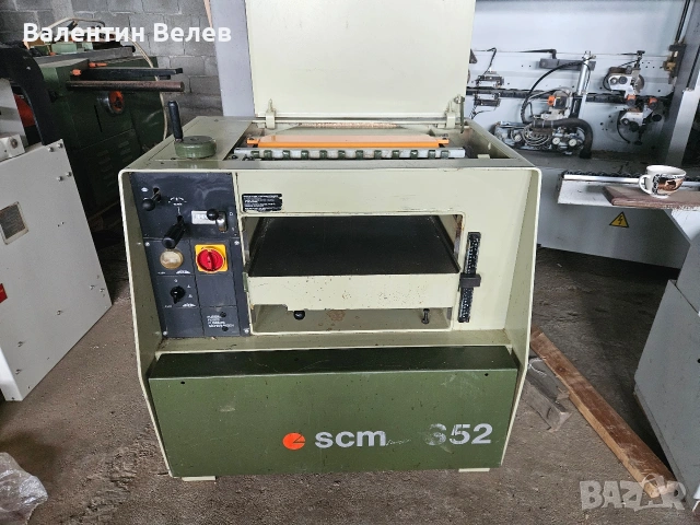 Щрайхмус 520мм.Scm Ширина на рендосване 520 мм Височина на рендосване 250 мм Брой ножове 4,