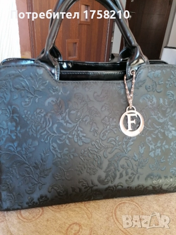 Дамска чанта , снимка 8 - Чанти - 51829016