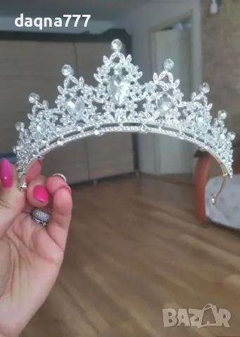 1бр. Висококачествена сплав Тиара Булчинска корона от планински кристал, Блестяща, Принцеса Кралица, снимка 2 - Аксесоари за коса - 50398006