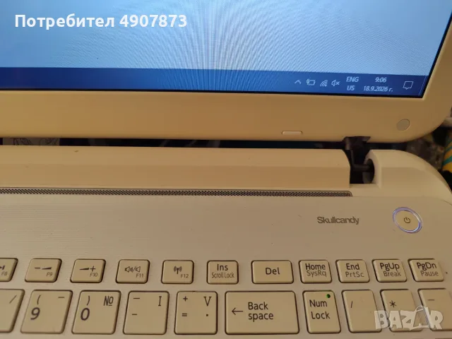 Лаптоп Toshiba Satellite L50-B-1DM със зарядно, снимка 3 - Лаптопи за дома - 56125661