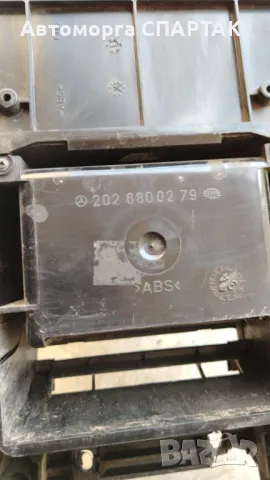 33343 Mercedes-Benz W202 C180 Централна конзола Подлакътник Черен 2026800279, снимка 2 - Части - 47693395