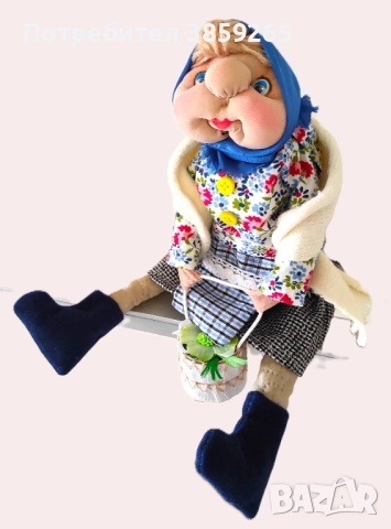Кукла Баба Марта. Ръчна изработка., снимка 8 - Кукли - 52421044