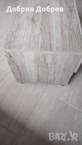 Нощни шкафчета, снимка 3 - Шкафове - 52833738