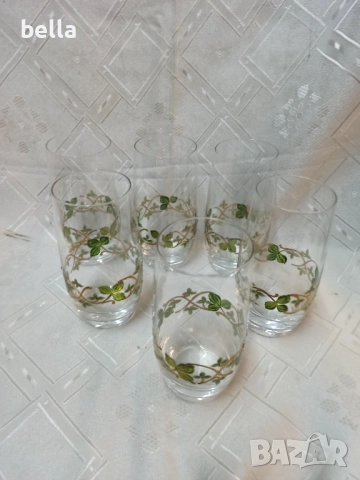 Уникално красив комплект кристални чаши ръчно рисувани с позлатени орнаменти , снимка 8 - Сервизи - 52503300