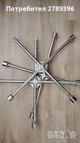 камионски кръстат ключ за гуми