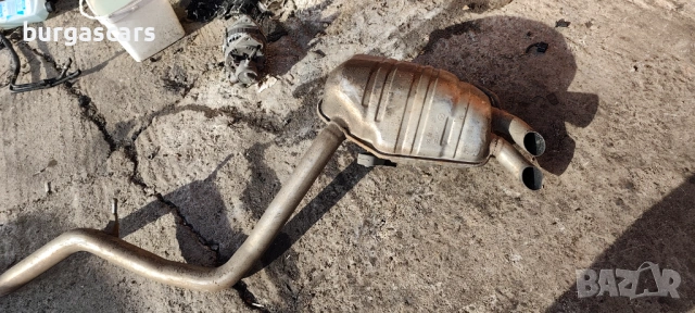 Задно гърне Mercedes E220 W211 седан, снимка 2 - Части - 53692517