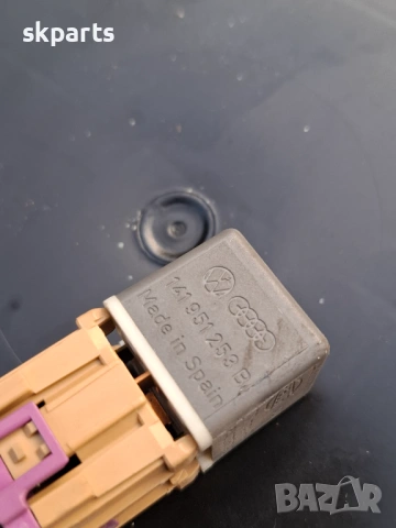 Реле за Audi A6 C5 / Ауди А6 Ц5, снимка 3 - Части - 53563904