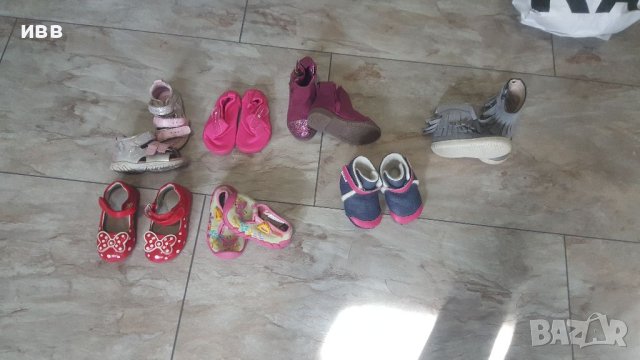 Намалени на 10лв Голям лот детски обувки, снимка 1 - Бебешки обувки - 42471099