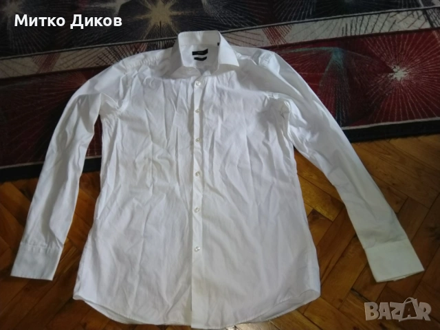 Мъжка риза маркова на Boss №40- М като нова дълъг ръкав