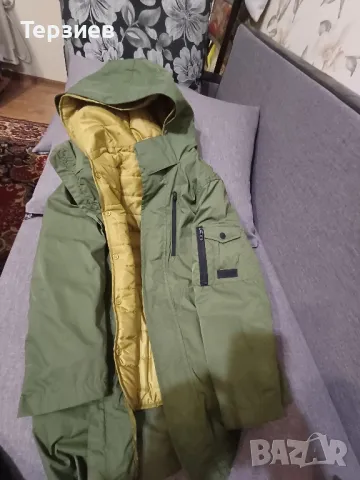 продавам ново яке Zara, снимка 2 - Детски якета и елеци - 47769674