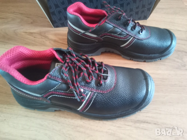 Нови работни обувки № 44 естествена кожа , снимка 3 - Мъжки боти - 52829195