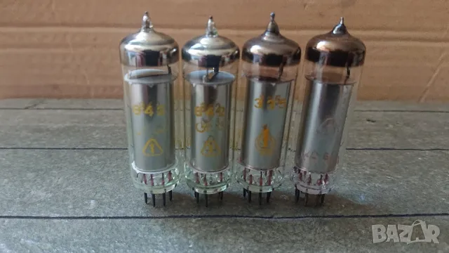Нови 4броя радиолампи стабилитрон  WF STR 150/30. , снимка 2 - Ресийвъри, усилватели, смесителни пултове - 47784168