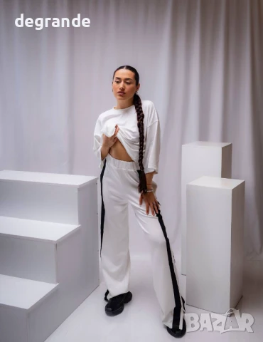 Бял дамски спортен комплект