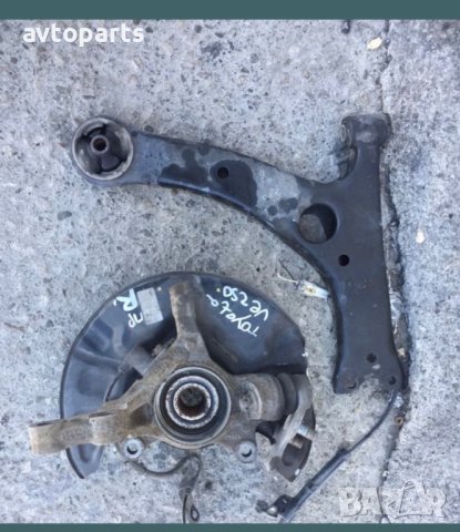 Toyota corolla verso 2008година главина и носач-предни десни