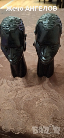 африкански дървени статуетки (глави), изработени от абанос