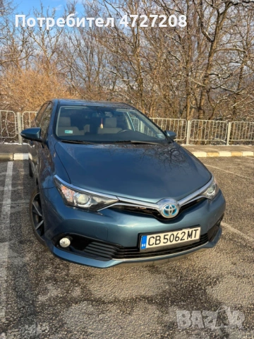 Toyta Auris Hybrid със сменена нова гаранционна батерия, снимка 2 - Автомобили и джипове - 53337211