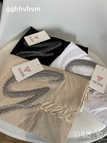 Тениски на Guess в три цвята