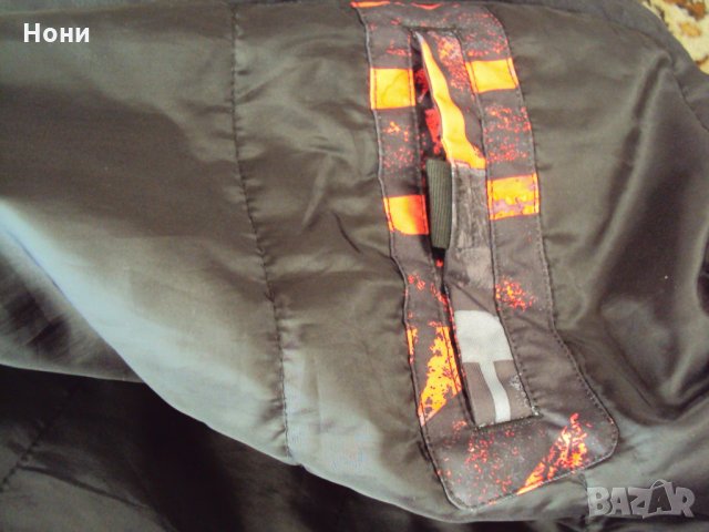 Мъжко зимно яке Quiksilver, снимка 8 - Якета - 34602756